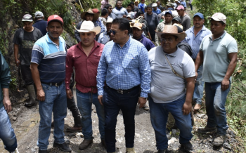 Mantiene diputado Miguel Márquez trabajo de territorio con faenas comunitarias